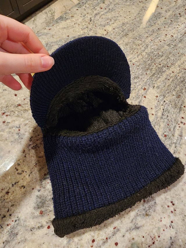 Kids age 7-11 winter hat cap and neckwarmer in one - photo 4