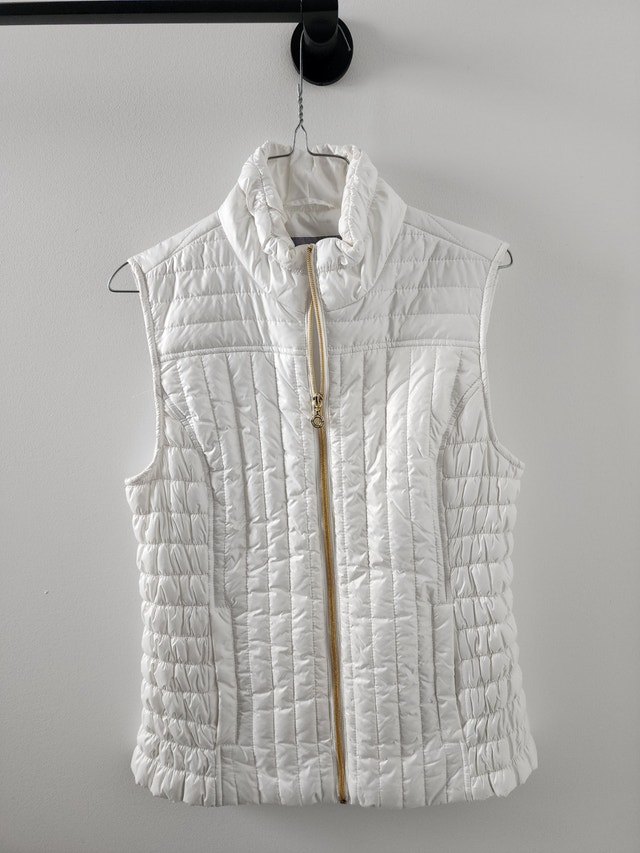 Womens Medium vest in excellent new condition