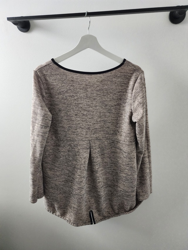 Womens Medium top - photo 2