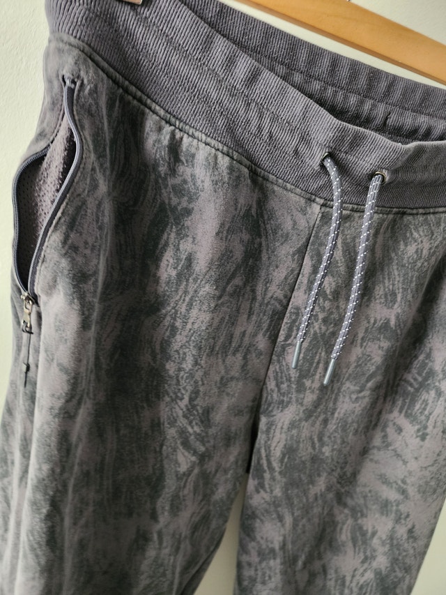 Womens Large sweats in good condition - photo 3