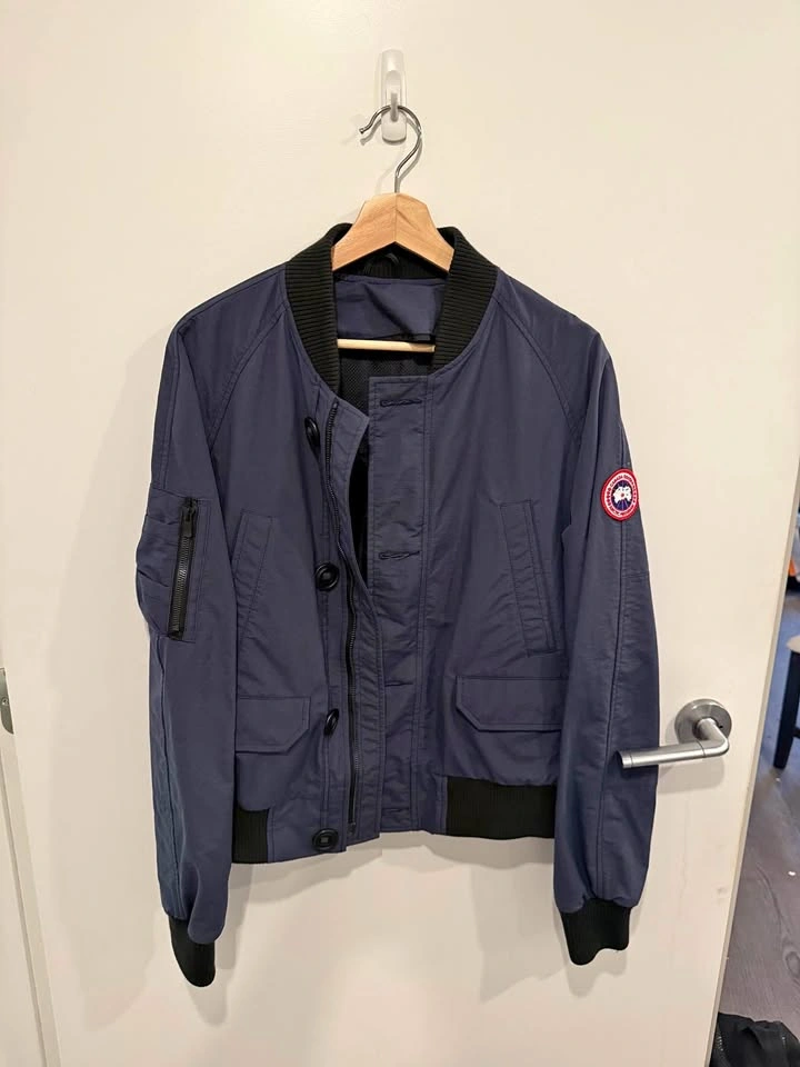 Authentic Canada Goose Faber Bomber - Blue