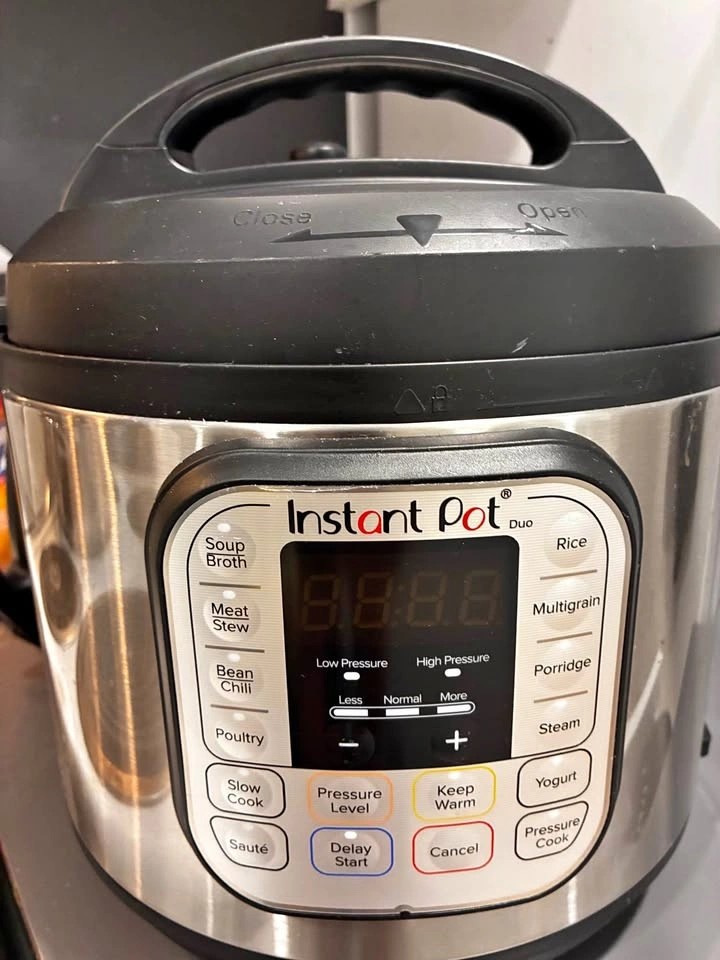 5.7 Litres (6 Quarts) Instant Pot