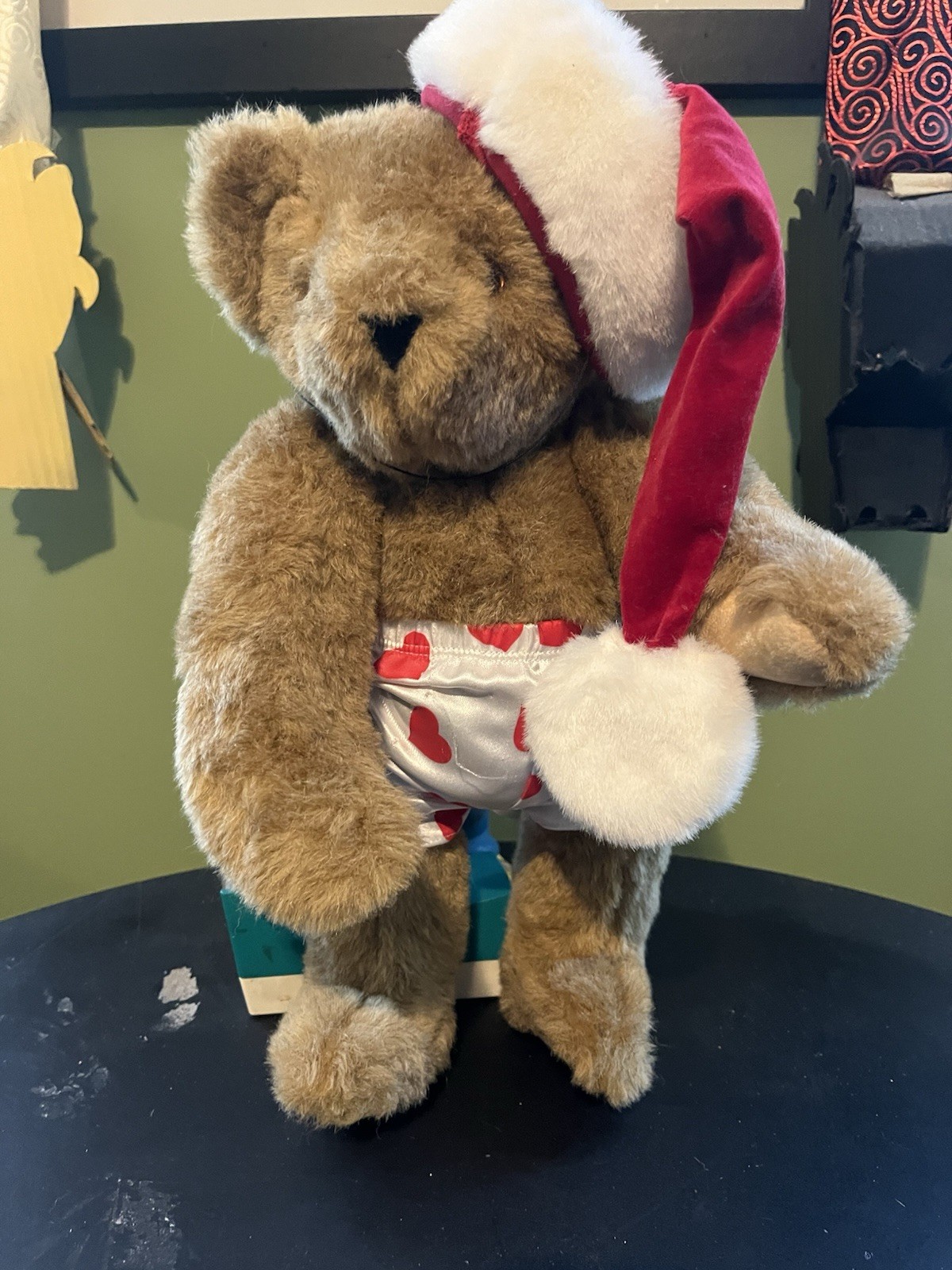 Vermont Teddy Bear 16" Jointed Bear w/ Santa Hat & Heart Boxers - photo 3