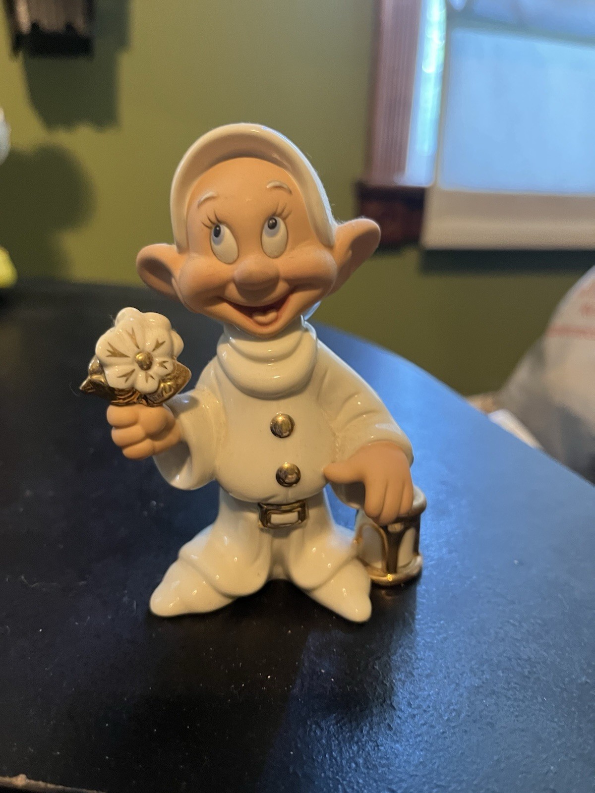 Disney Showcase Collection Lenox Classic Dopey Snow White - photo 2