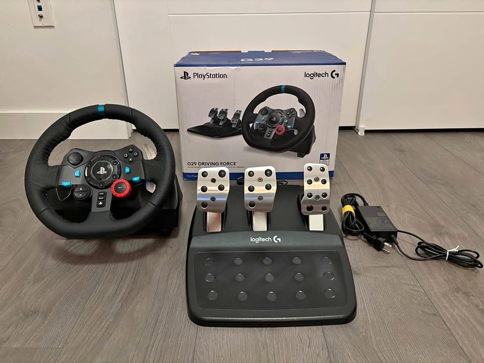 Logitech G29 Racing Wheel and Pedals