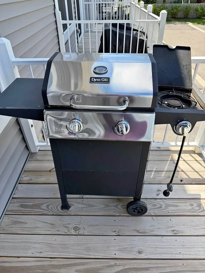 Dyna-Glo 2 Burner Grill