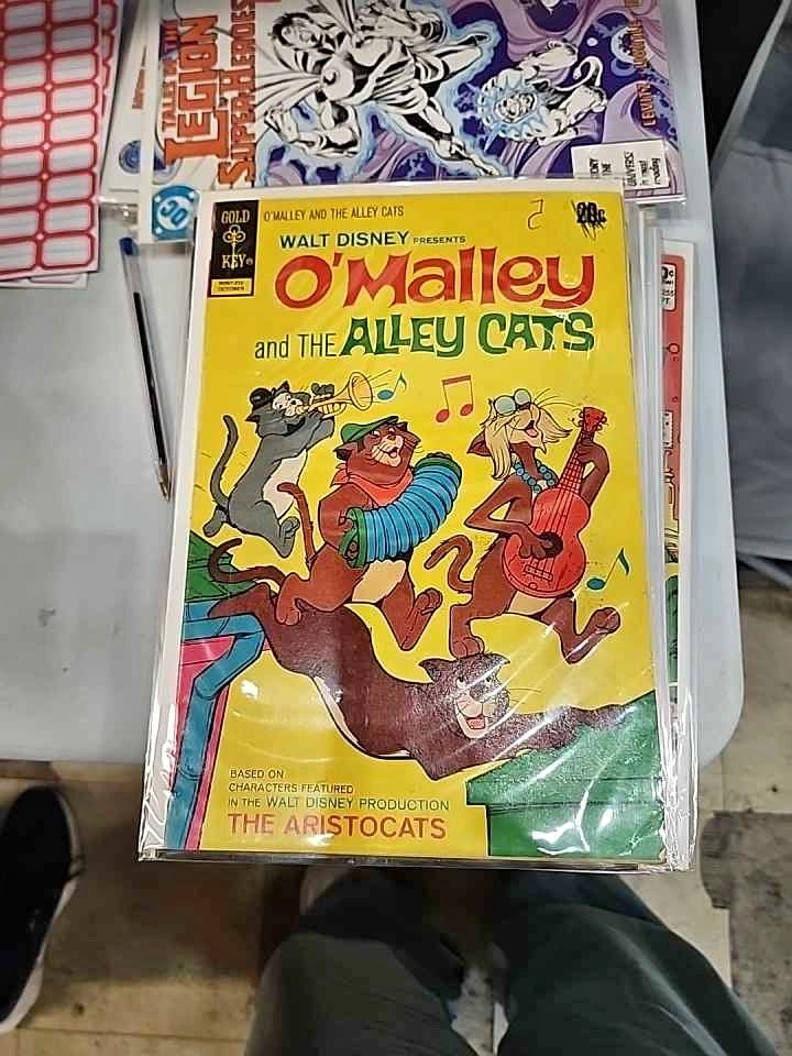Walt Disney O'Malley Alley Cats Gold Key Comic Book