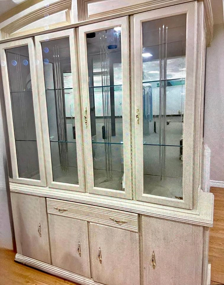 Cream Display Cabinet Hutch Glass Doors Storage