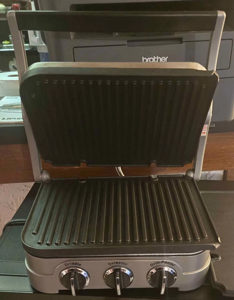 Cuisinart Griddler CGR-4C - 5-in-1 Griddler/Panini Press - photo 2