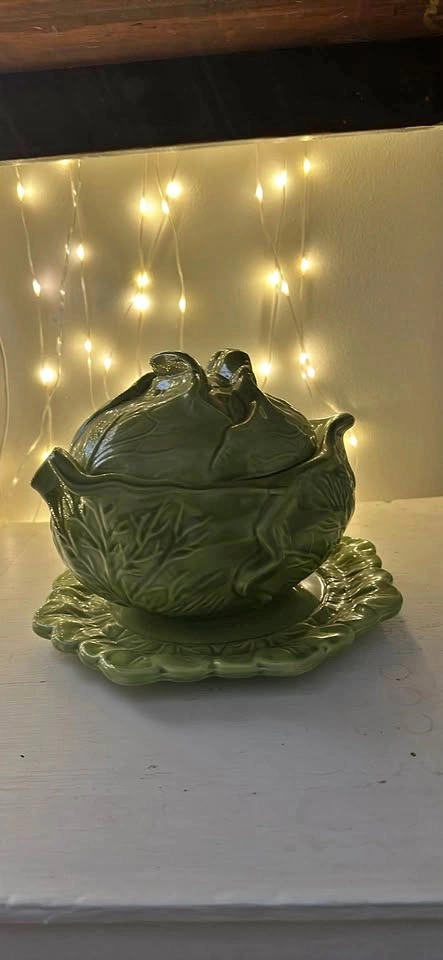 Cabbage pottery - bowl lid saucer