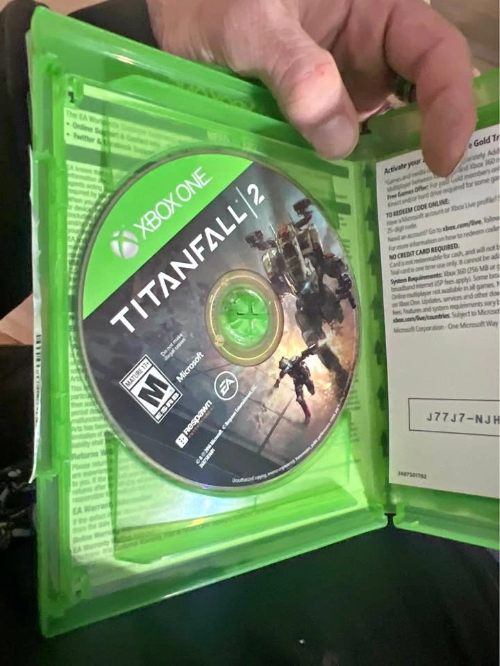 Xbox Games: Titanfall 2 & Call of Duty MW3