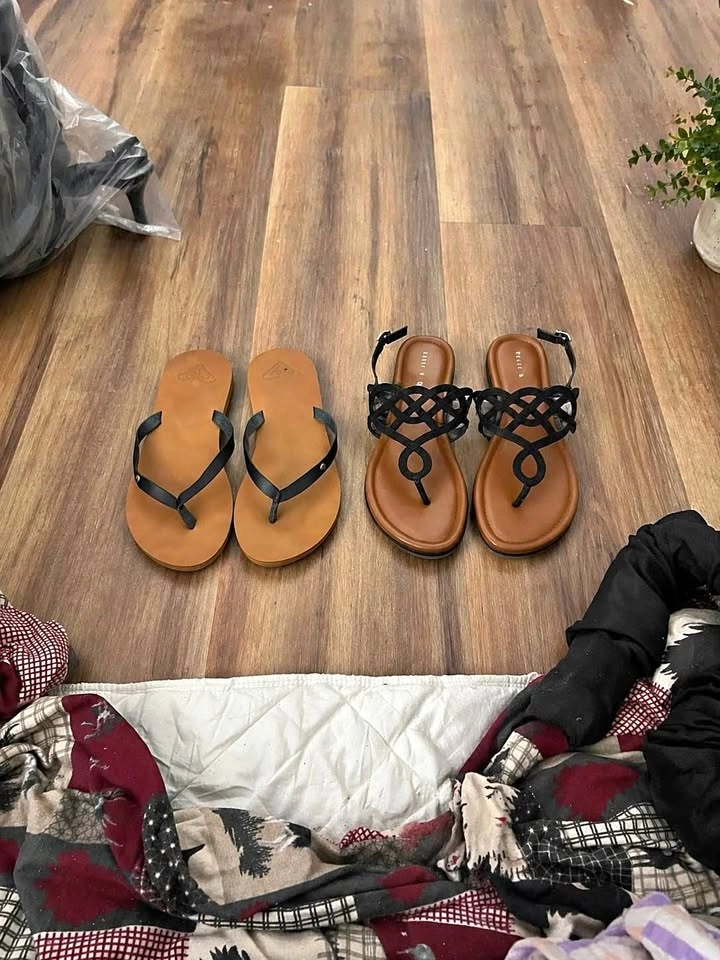 2 Pairs Women's Sandals - Size 10