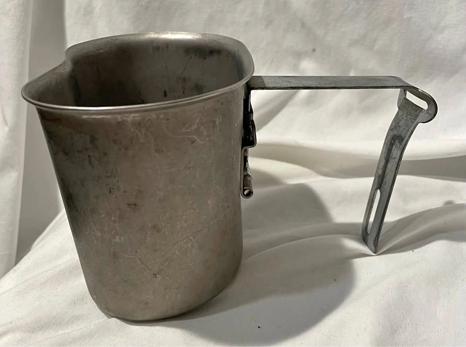 Vietnam Era US Military Canteen Cup L-Handle + Ration Stove