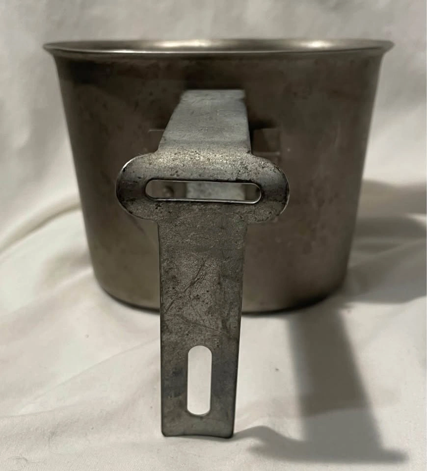 Vietnam Era US Military Canteen Cup L-Handle + Ration Stove - photo 4
