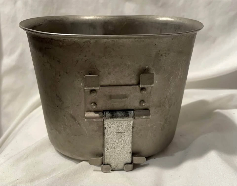Vietnam Era US Military Canteen Cup L-Handle + Ration Stove - photo 5