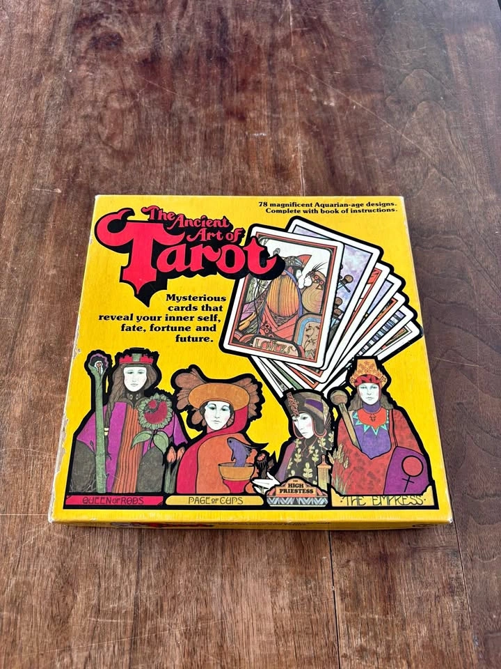 Vintage 1975 The Ancient Art of Tarot Card Set