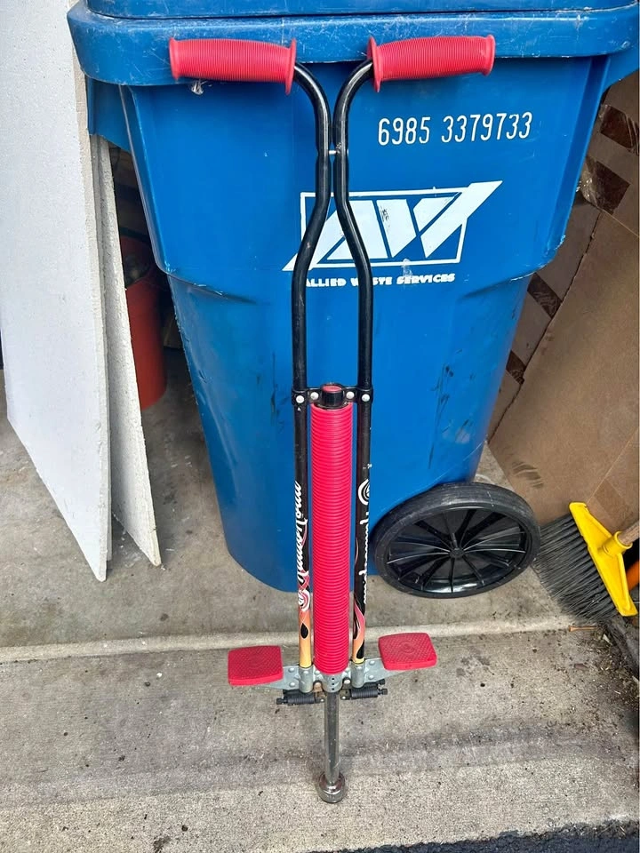 Radio Road Pogo Stick