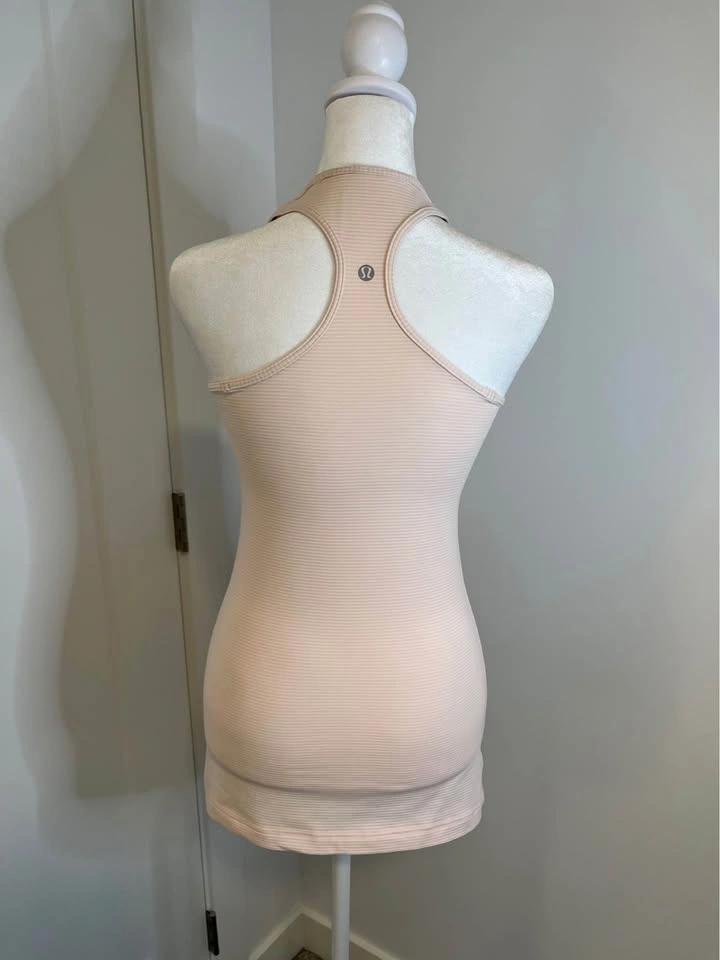 LULULEMON Soft Pink Pinstriped Racerback Tank Top - Size 4 - photo 4