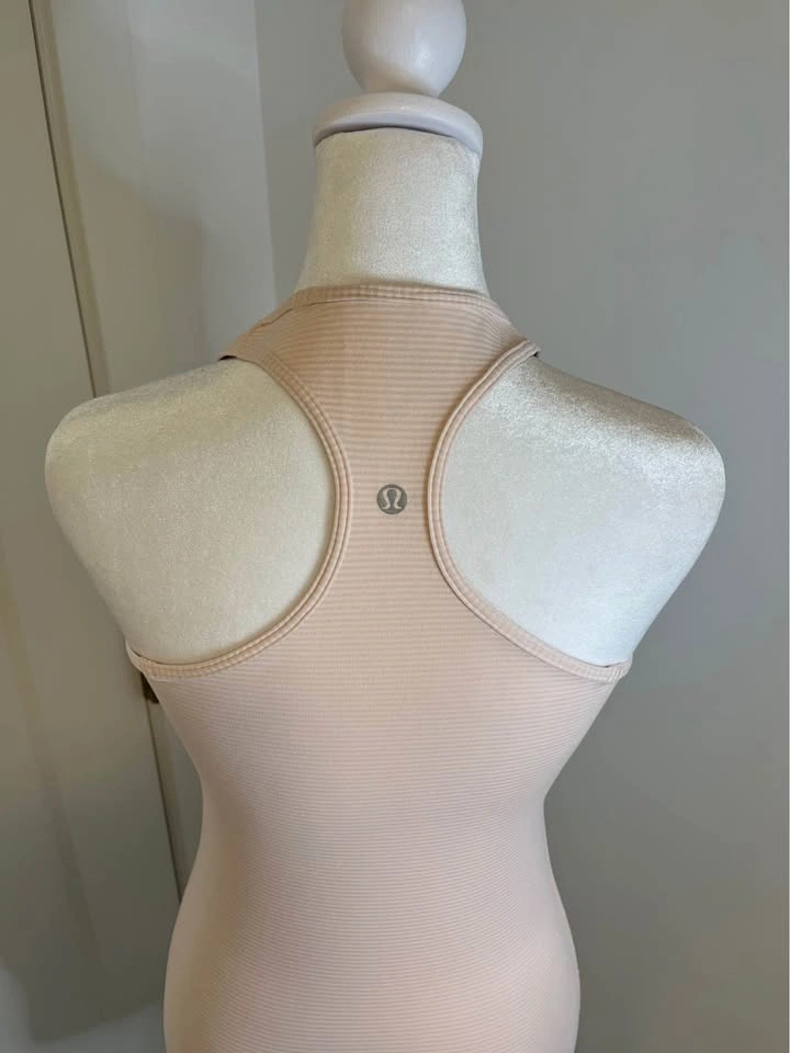 LULULEMON Soft Pink Pinstriped Racerback Tank Top - Size 4 - photo 5