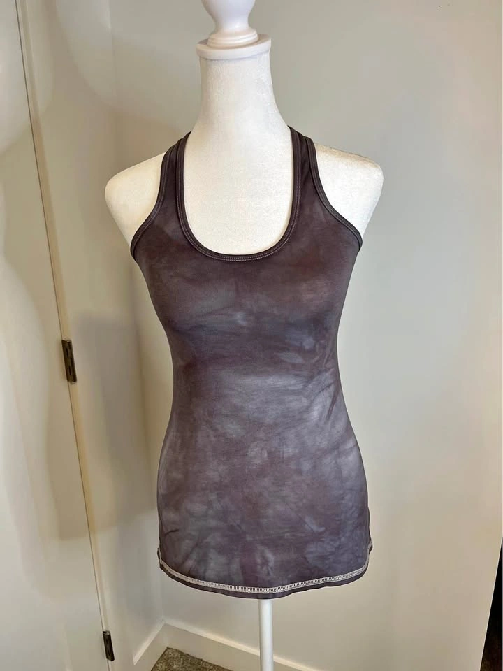 LULULEMON Purple Tie-Dye Racerback Tank Top - Size 4
