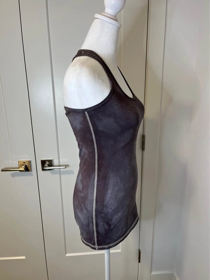 LULULEMON Purple Tie-Dye Racerback Tank Top - Size 4 - photo 4