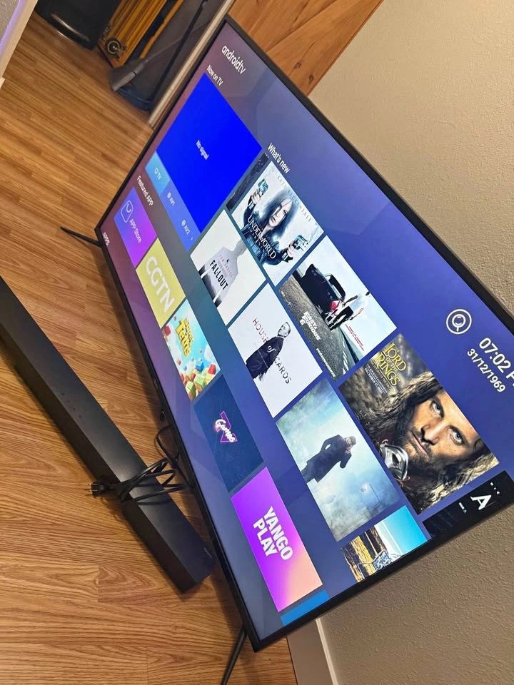55' Seiki Smart TV w Samsung Soundbar Bundle