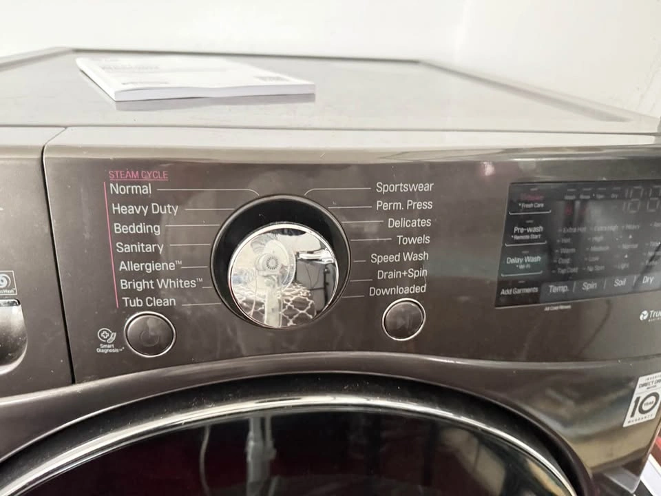 LG ThinQ Steam Washer & Dryer Combo - photo 4