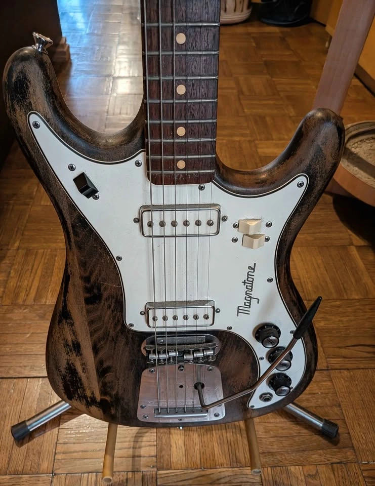 Magnatone Tornado - vintage 60s guitar - photo 2