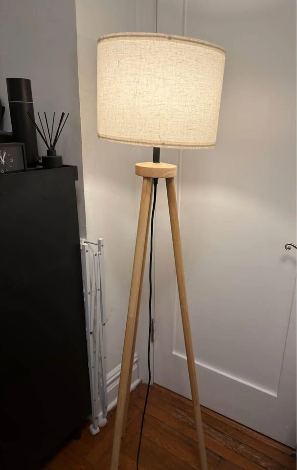 Wood Tall Floor Lamp - photo 2