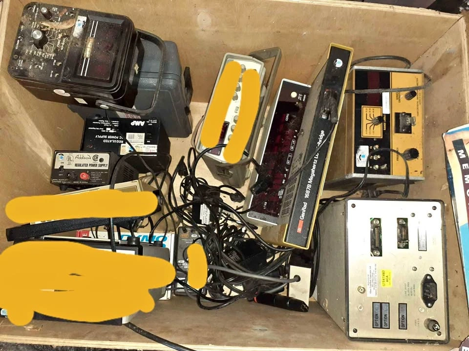Vintage Electronic Equipment