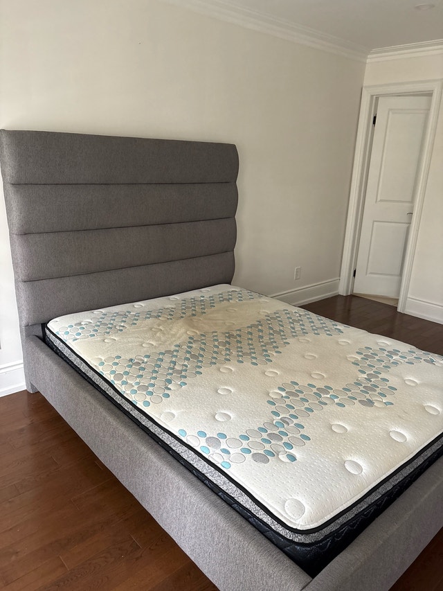 Queen Bed Frame - photo 3