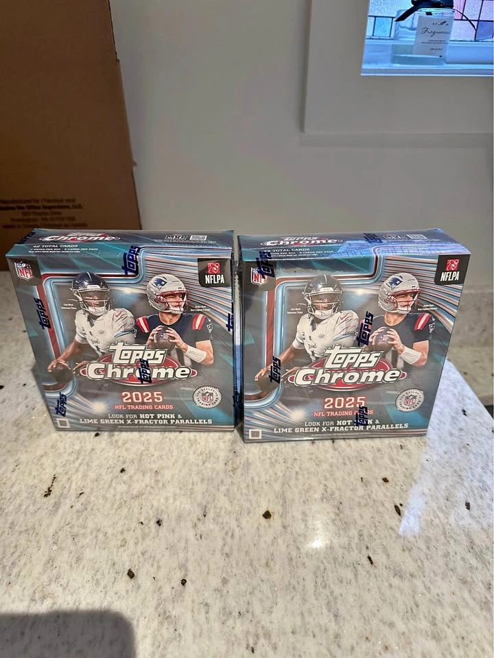 2025-26 Topps Chrome Football Megabox