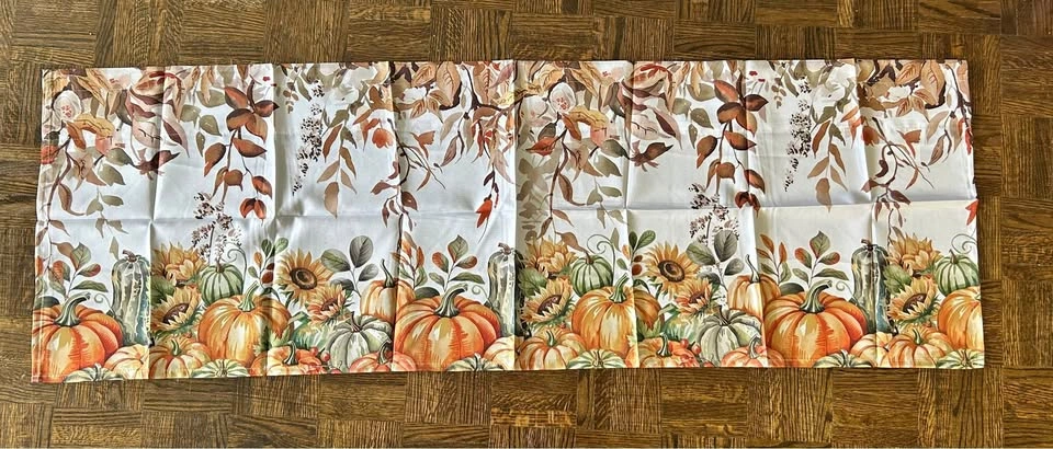 Fall window half curtain