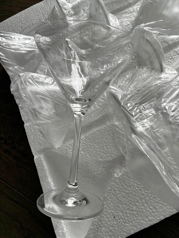 Brand New Martini Glasses Set 6 pcs