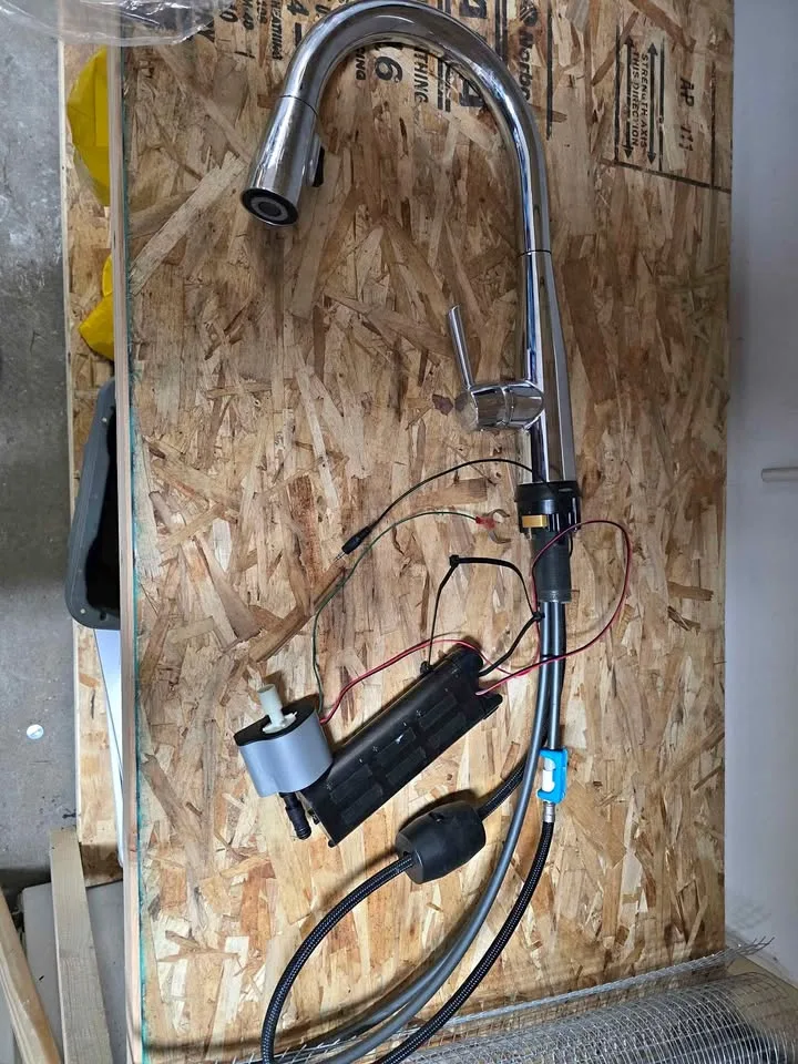 Delta Essa Touch activated Kitchen Faucet thumbnail