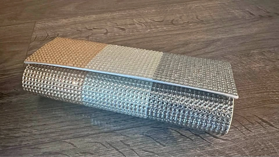 Rhinestone Clutch Bag with Chain Strap