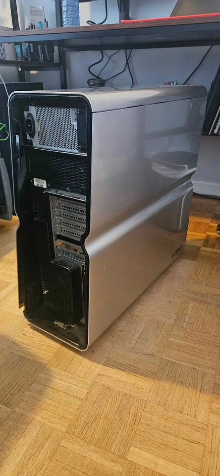 Desktop Computer - photo 2