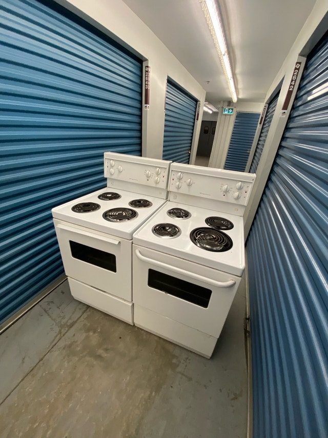 APARTMENT ELECTRIC STOVE - photo 2