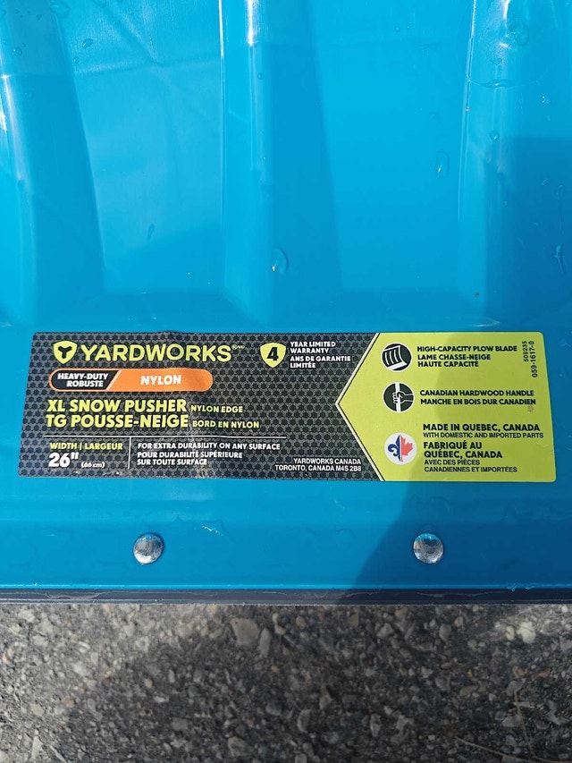 Yardworks Snow pusher - photo 2