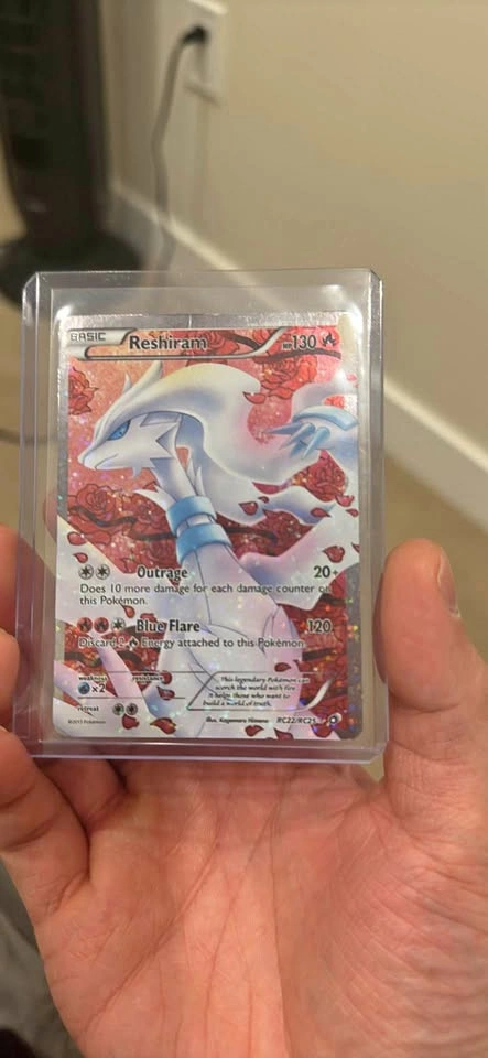 Reshiram RC22 Legendary Treasures MP - Pokemon TCG
