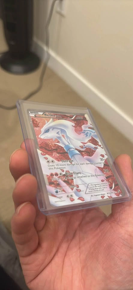 Reshiram RC22 Legendary Treasures MP - Pokemon TCG - photo 3
