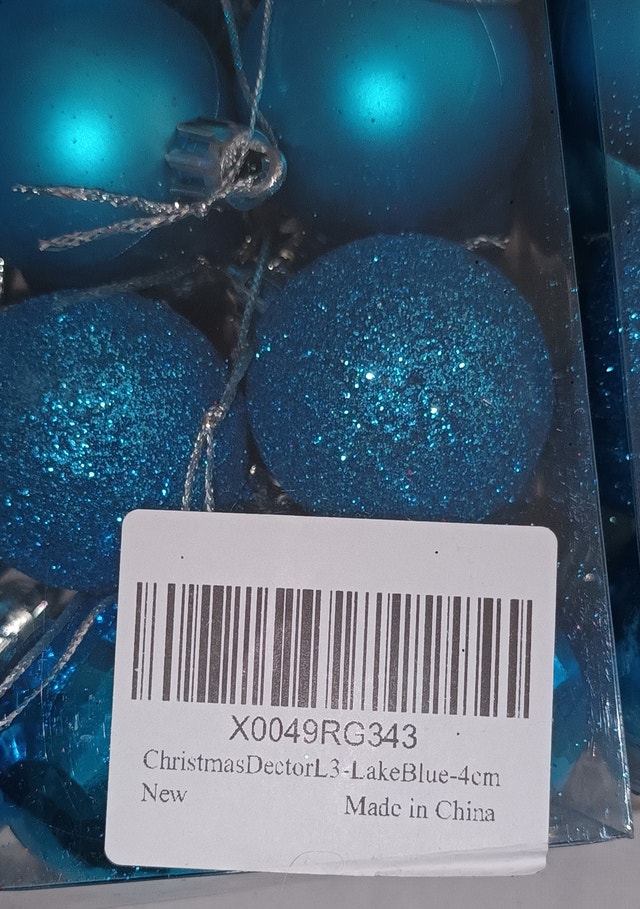 NEW Festive Christmas Tree Decor Ornaments Balls Set - 24 Pieces - photo 3