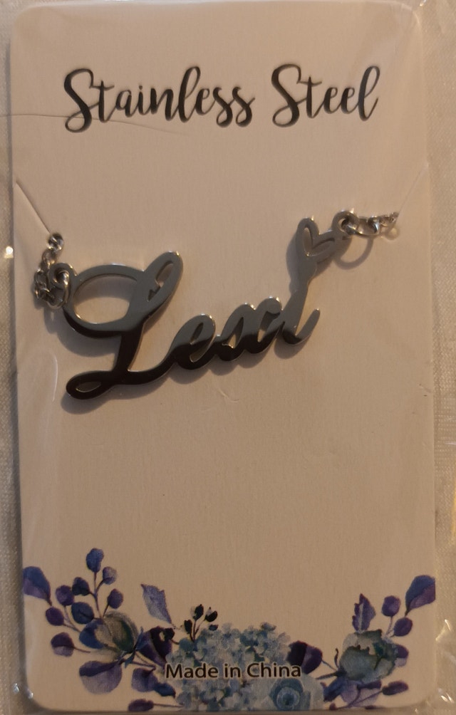 NEW Liam & Lexi Name Heart Necklace - photo 2
