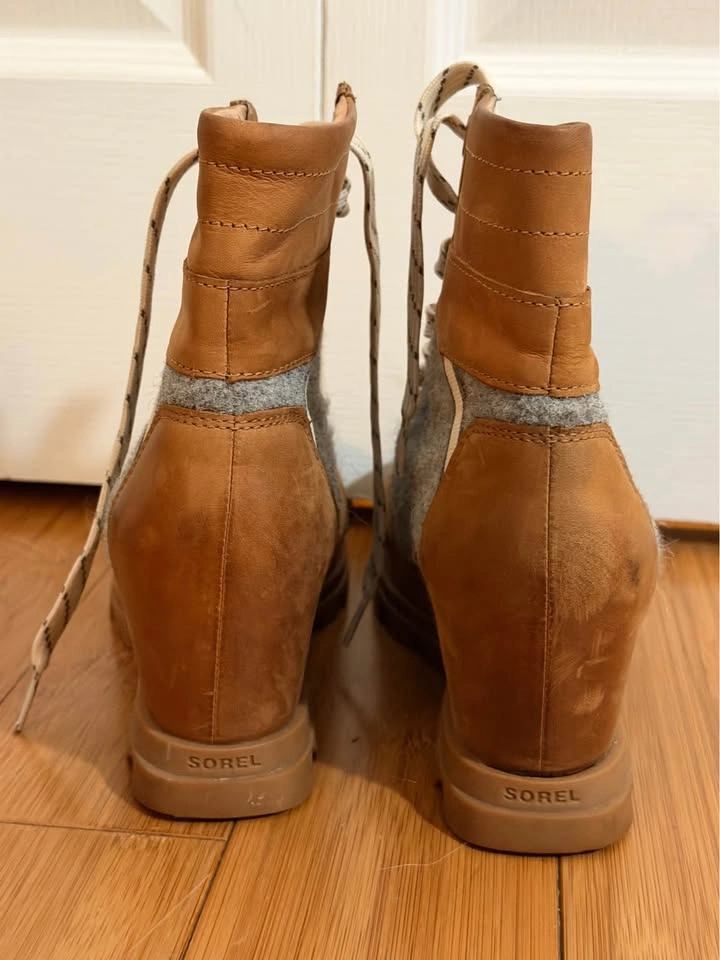 3 Sorel Boots + Winter Closet Clean Out (Bundle Deal) - photo 4