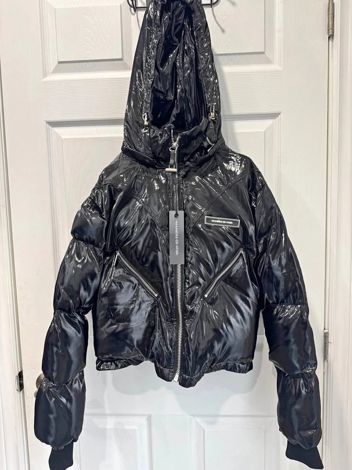 Maniere De Voir Black Reflective Women’s Jacket – BNWT