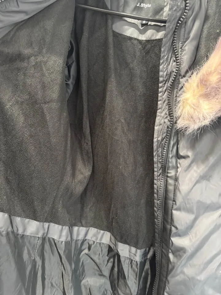 J.Style Black Women's Fur Jacket - photo 4