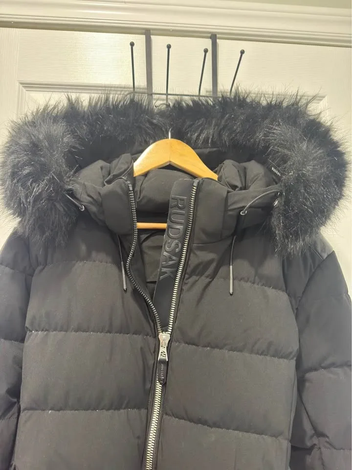 RUDSAK Women's Black Fur Jacket - Limited Edition - photo 4