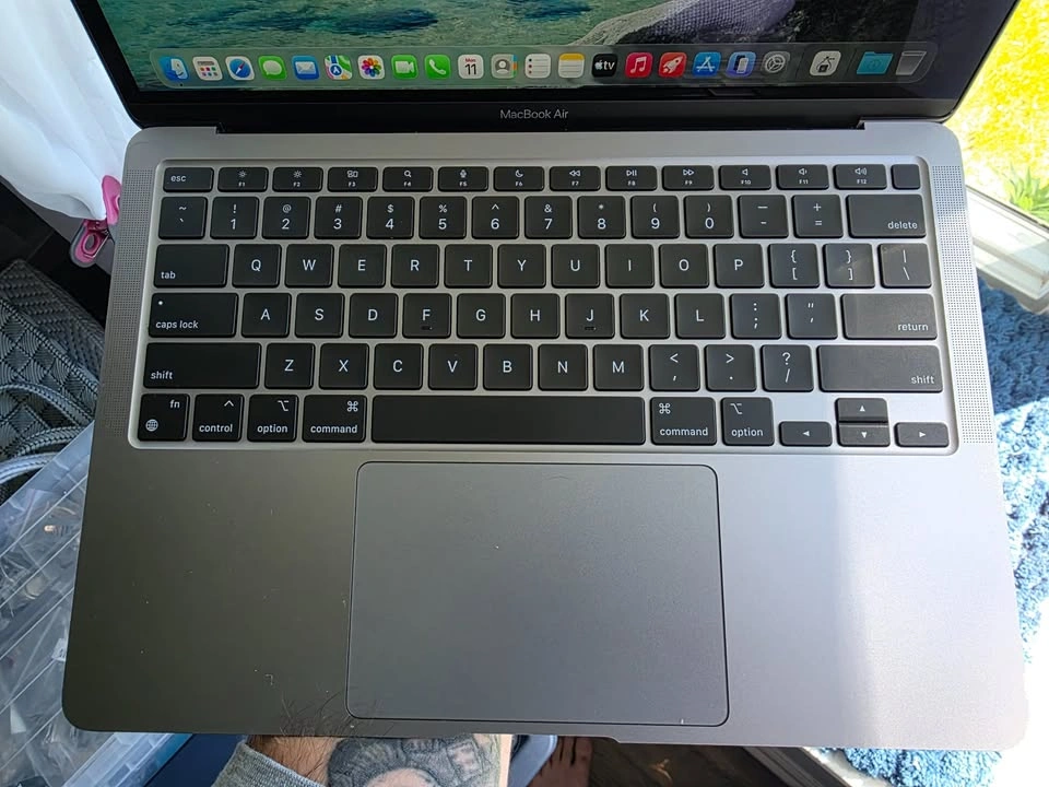 2020 Apple MacBook Air 13.3" M1 8GB RAM 256GB SSD - photo 2