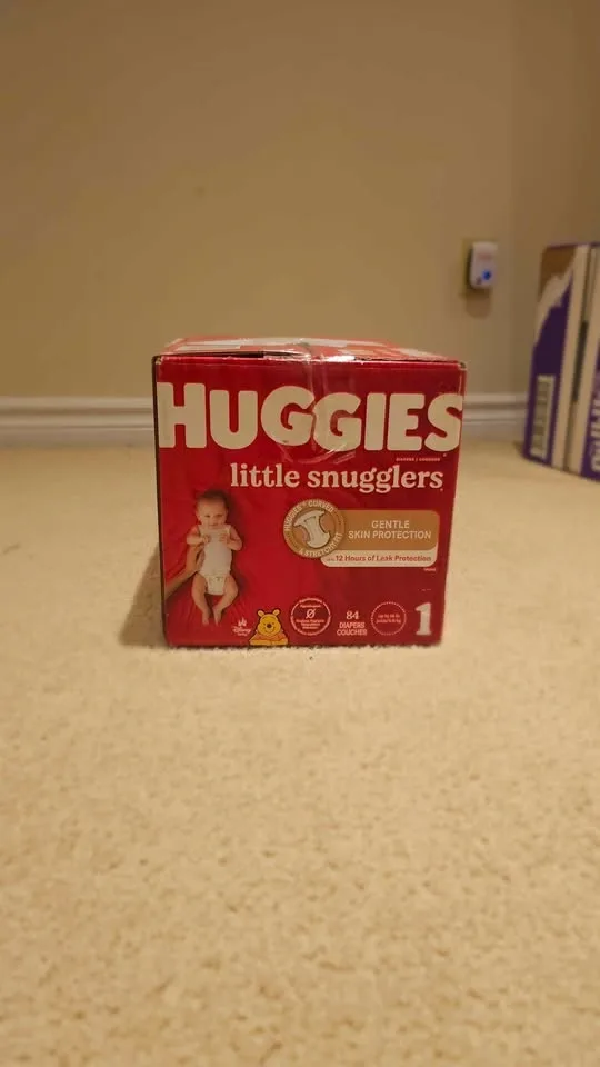 Diapers - Huggies and Pure - photo 4