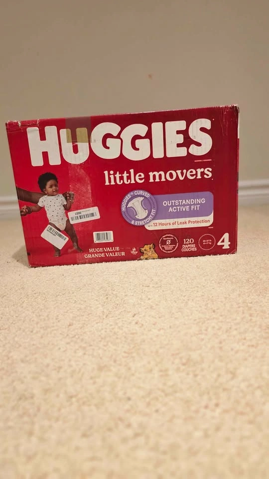 Diapers - Huggies and Pure - photo 5